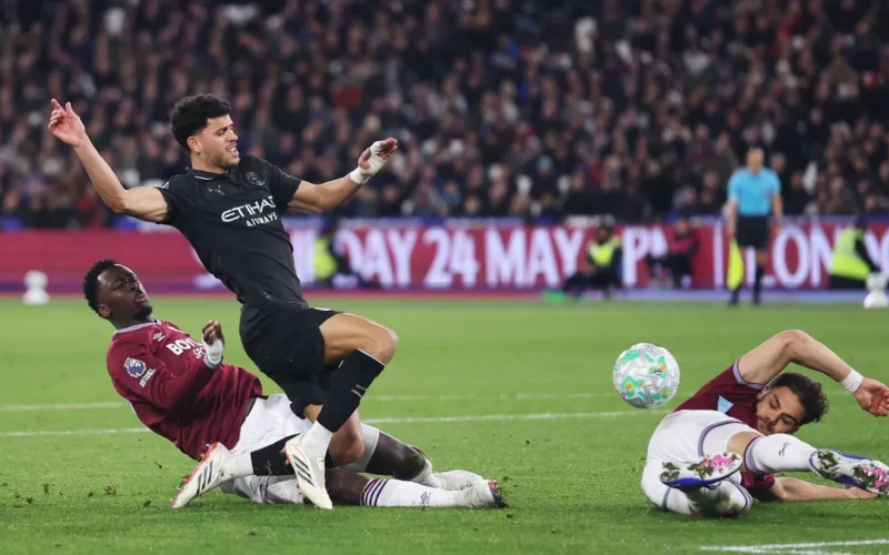 تعثر مانشستر سيتي يفتح أبواب لقب البريميرليج على مصراعيها أمام آرسنال مجددًا